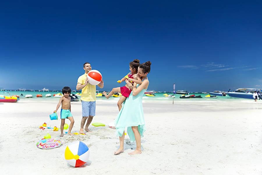 Grandma Lucys Dog  Artisian Grain Free Pork 3 Lbs.123a