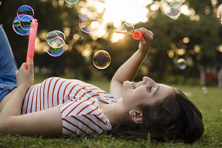 Fussie Cat Gold Super Premium Chicken with Anchovies Formula in Gravy 2.82oz (Case of 24)1234a